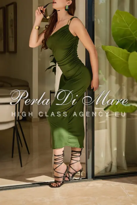 Marie High Class Antwerp Belgium Travel Companion Europe (7)